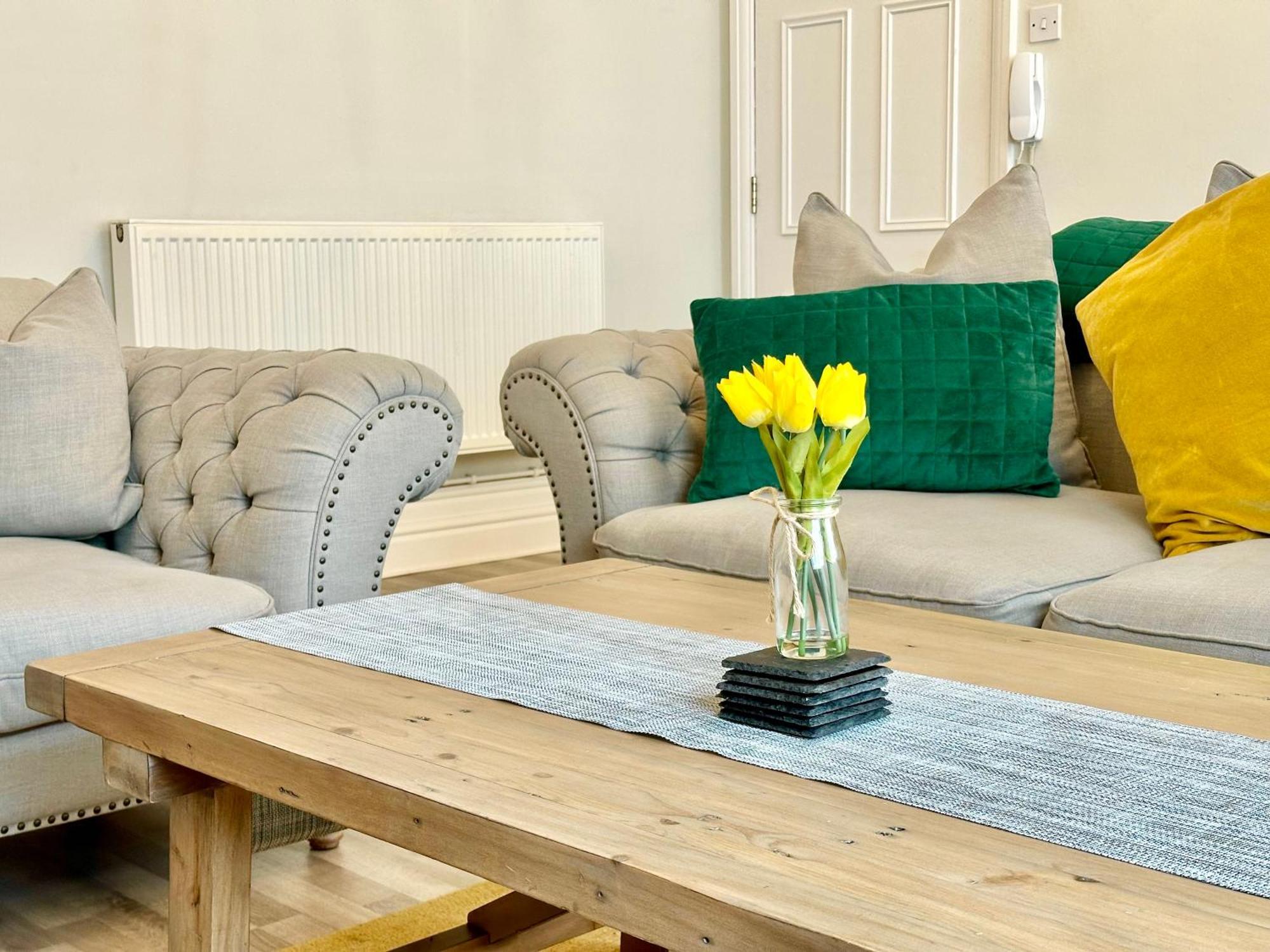 Gillygate Nest With Free Allocated Parking York Bagian luar foto